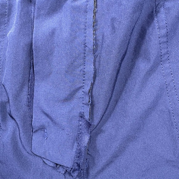 FIGS Men’s Navy Blue Cairo Cargo Scrub Pants - Picture 9 of 11